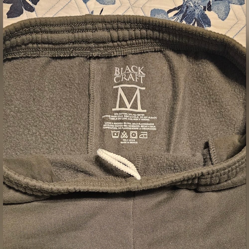 Blackcraft Cult Plant Witch Cropped Hoodie & Shorts Set Olive Green M - Picture 7 of 8